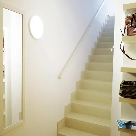 Feel Good Ferienapartment Mit Meerblick Und Pool Апартаменты *