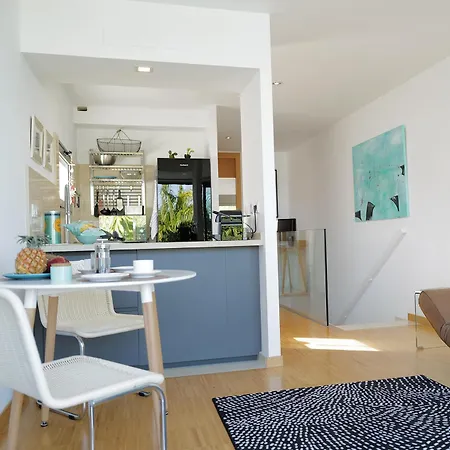 Feel Good Ferienapartment Mit Meerblick Und Pool