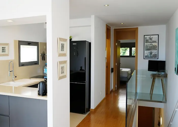 Feel Good Ferienapartment Mit Meerblick Und Pool Apartman *